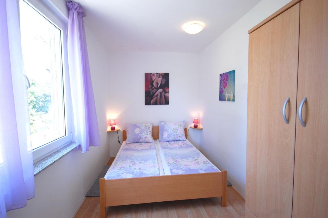 Apartment Blanka By El-Pi Tours นยีวีเซ ภายนอก รูปภาพ